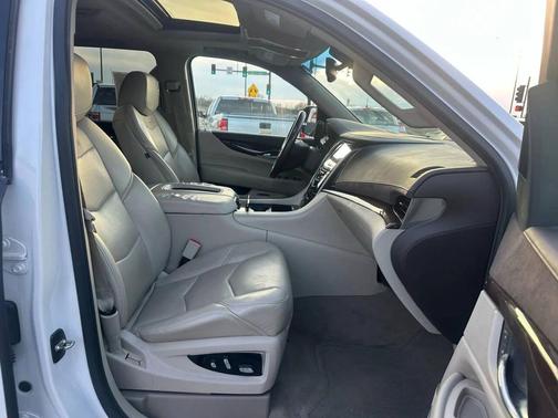 2016 Cadillac Escalade Premium