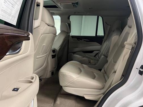 2016 Cadillac Escalade Premium