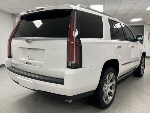 2016 Cadillac Escalade Premium