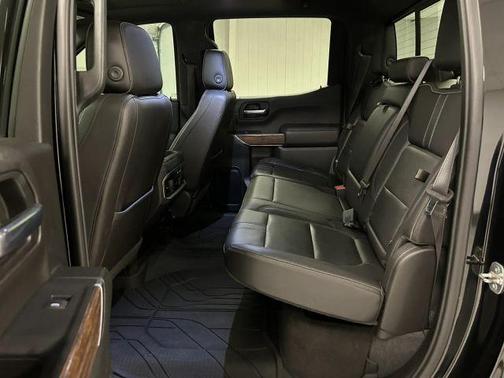 Black 2019 Chevrolet Silverado 1500 High Country