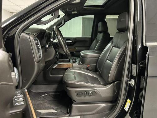 Black 2019 Chevrolet Silverado 1500 High Country