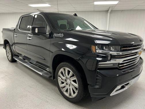 Black 2019 Chevrolet Silverado 1500 High Country