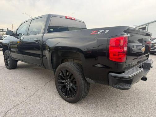 Black 2018 Chevrolet Silverado 1500 LT