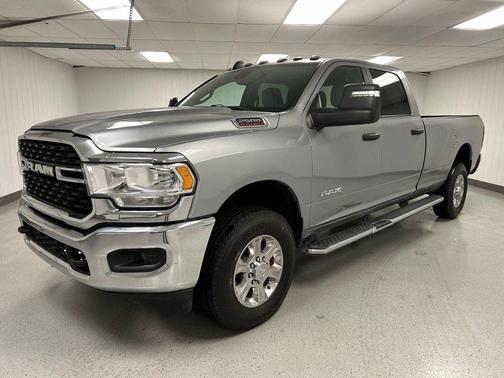 2023 RAM 2500 Big Horn Crew Cab 4x4 8' Box