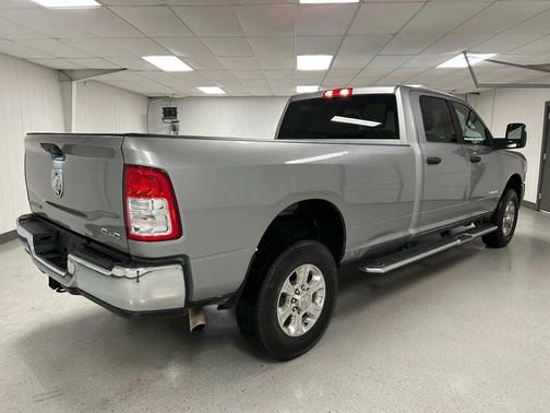 2023 RAM 2500 Big Horn Crew Cab 4x4 8' Box