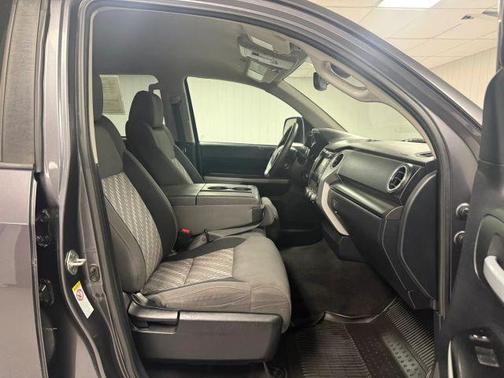 Gray 2019 Toyota Tundra SR5