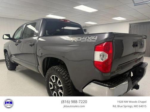 Gray 2019 Toyota Tundra SR5