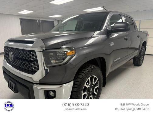 Gray 2019 Toyota Tundra SR5