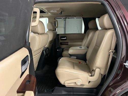 2013 Toyota Sequoia Platinum