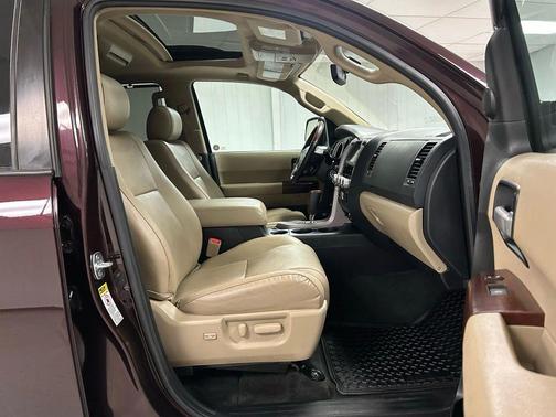 2013 Toyota Sequoia Platinum