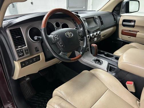 2013 Toyota Sequoia Platinum