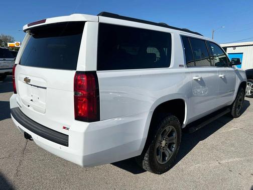 2019 Chevrolet Suburban LT