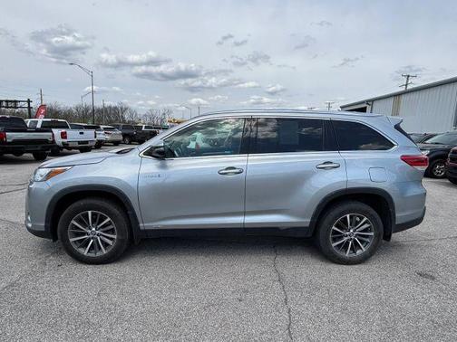 2019 Toyota Highlander Hybrid XLE