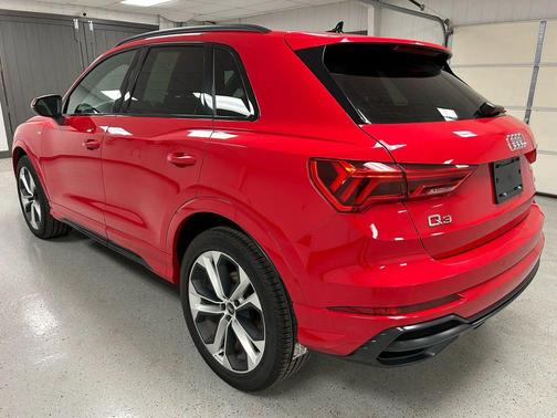 2022 Audi Q3 45 S line Premium Plus