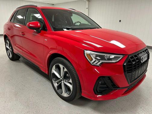 2022 Audi Q3 45 S line Premium Plus