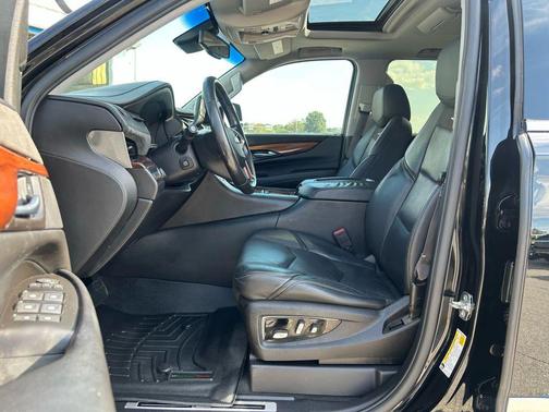 2015 Cadillac Escalade Premium