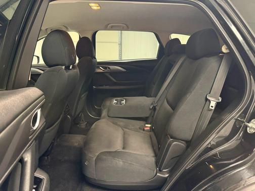 2016 Mazda CX-9 Sport