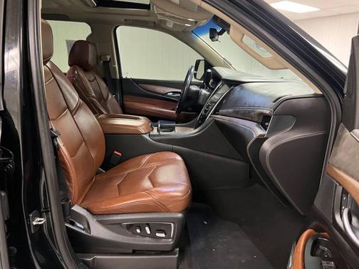 2019 Cadillac Escalade Premium Luxury