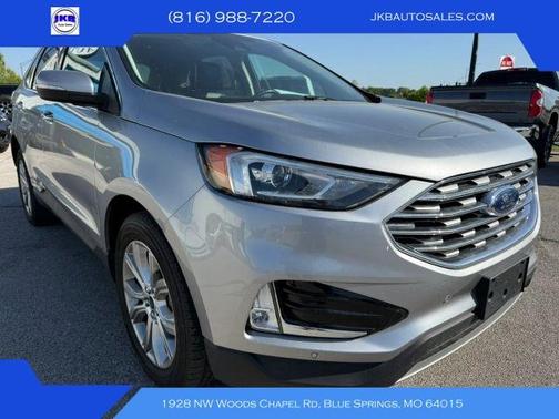 Silver 2022 Ford Edge Titanium