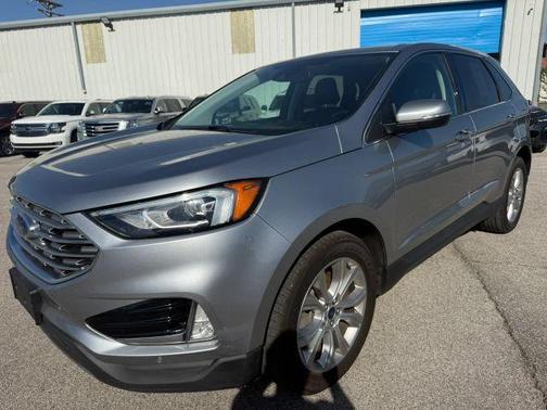 Silver 2022 Ford Edge Titanium