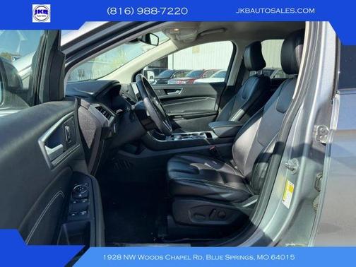 Silver 2022 Ford Edge Titanium