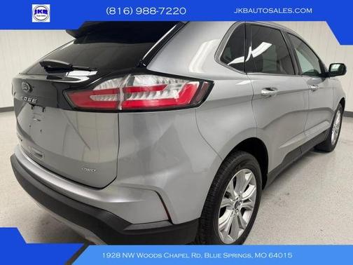 Silver 2022 Ford Edge Titanium