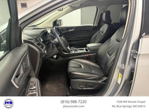 Silver 2022 Ford Edge Titanium