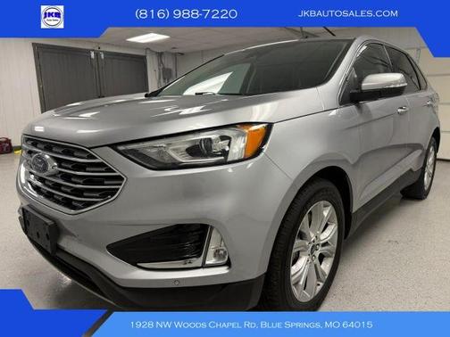 Silver 2022 Ford Edge Titanium
