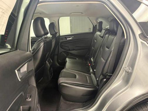 Silver 2022 Ford Edge Titanium