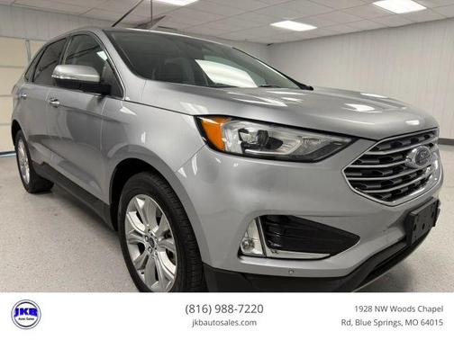 Silver 2022 Ford Edge Titanium