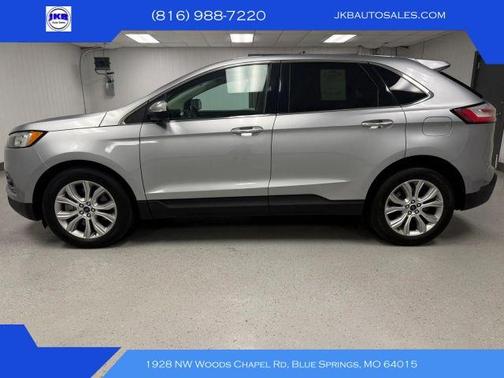 Silver 2022 Ford Edge Titanium
