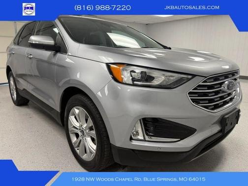 Silver 2022 Ford Edge Titanium