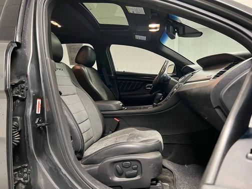 2015 Ford Taurus SHO