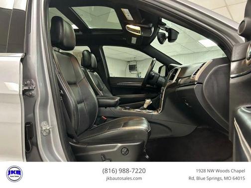 Silver 2017 Jeep Grand Cherokee Limited