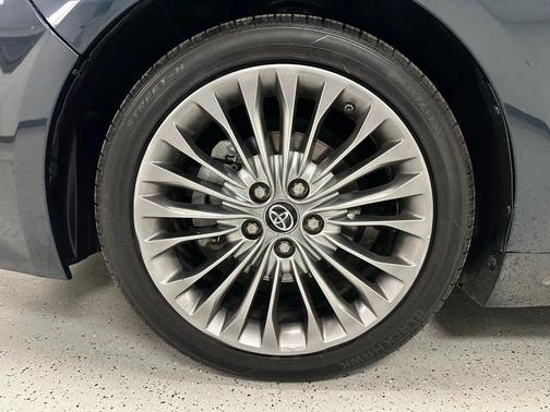 2016 Toyota Avalon Limited