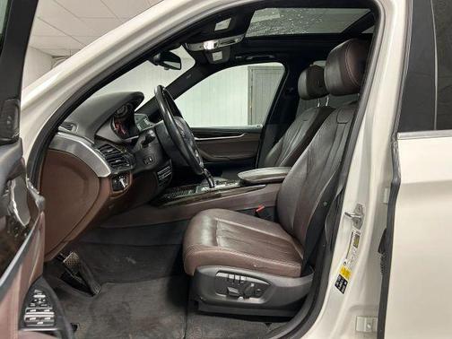White 2017 BMW X5 xDrive35i
