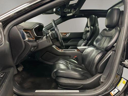 2017 Lincoln Continental Reserve