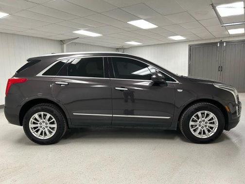 2017 Cadillac XT5 Base