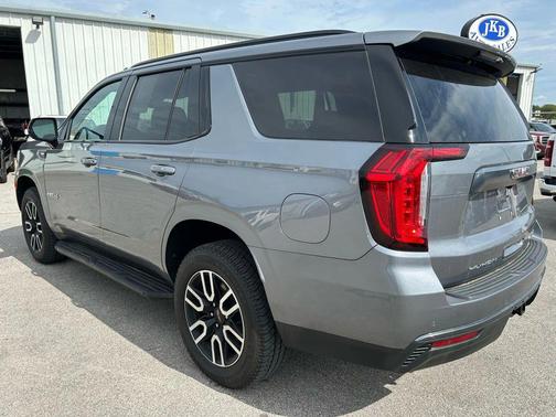 2021 GMC Yukon 4WD AT4