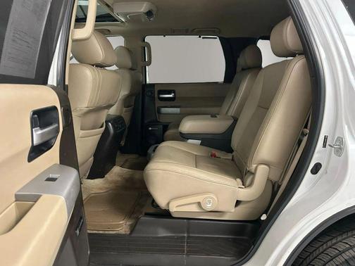 2008 Toyota Sequoia Platinum