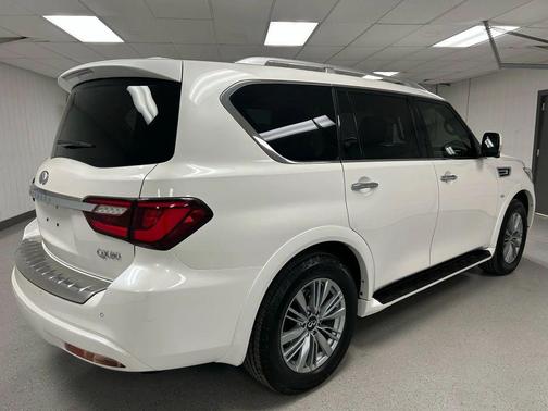 2018 INFINITI QX80 Base