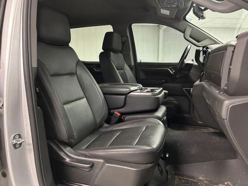 White 2022 Chevrolet Silverado 1500 LT