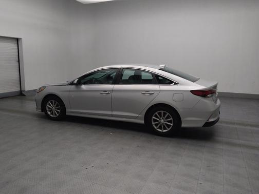 2018 Hyundai SONATA SE