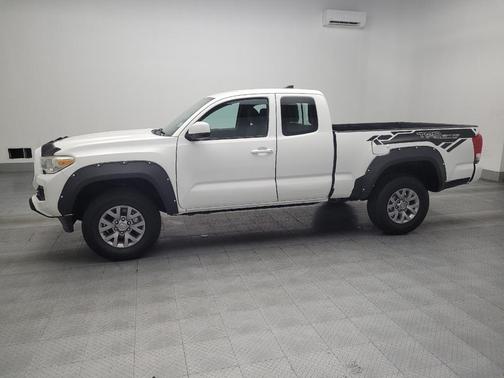 2017 Toyota Tacoma SR5