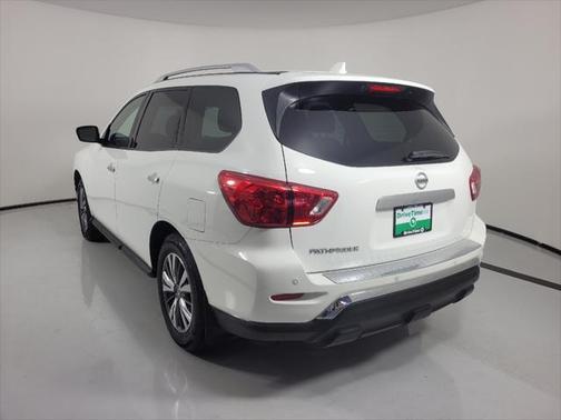 2020 Nissan Pathfinder S 2WD