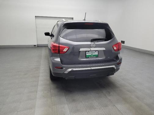 2018 Nissan Pathfinder SL