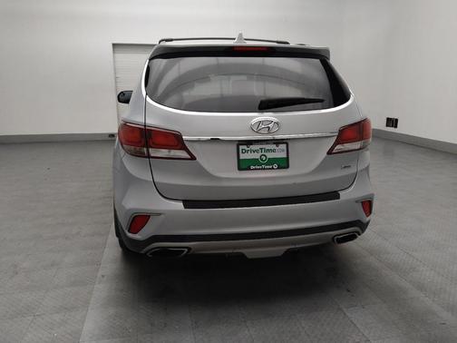 2017 Hyundai SANTA FE SE