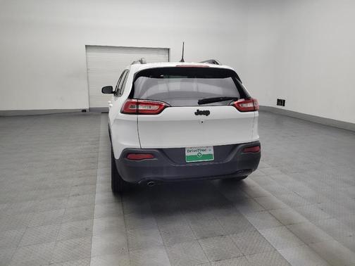 2016 Jeep Cherokee Altitude