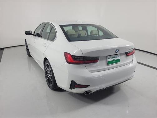 2019 BMW 330 