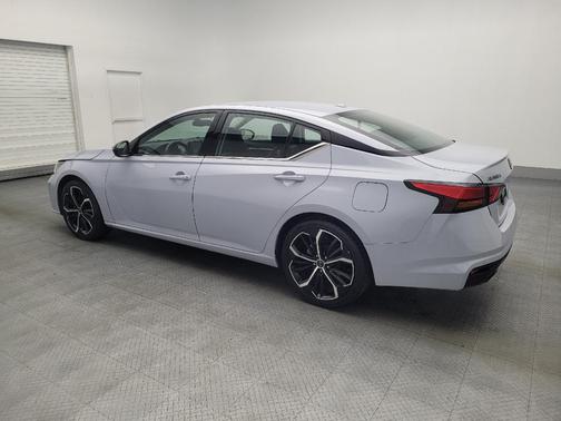 2023 Nissan Altima SR FWD